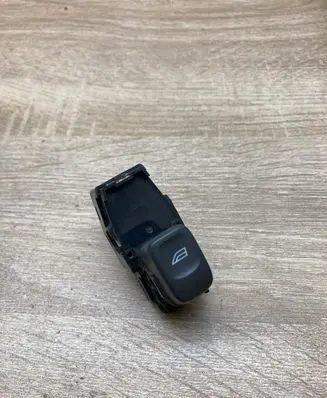 Volvo S60 Electric window control switch 9472275