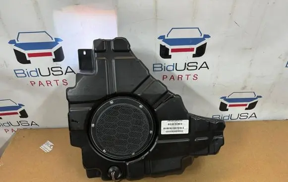 Jeep Cherokee Subwoofer speaker 05064610A