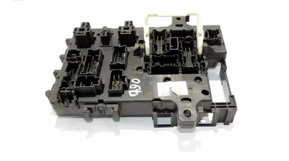 Nissan Terrano Fuse module