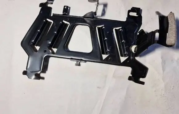 BMW 4 F32 F33 Sound amplifier holder/bracket 9313776 23310110 10506