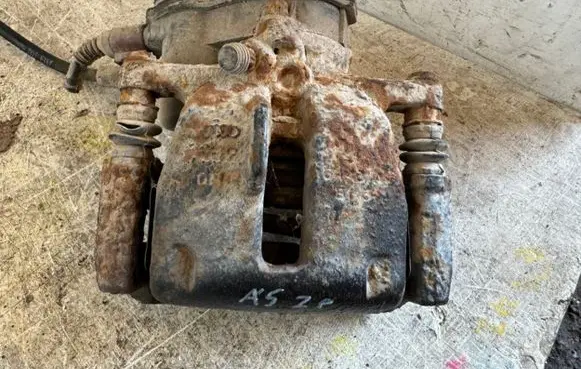 Audi A5 8T 8F Rear brake caliper 8K0615404B 8K0998281 8K0615426C