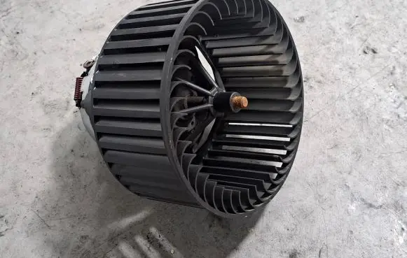 BMW X6 E71 Heater fan/blower 9240497