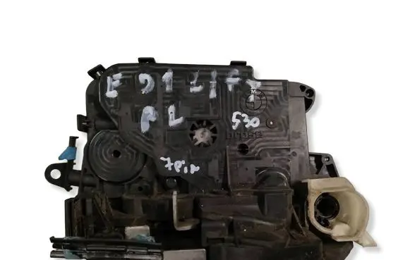 BMW 3 E90 E91 Front door lock 