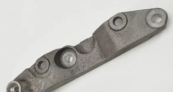 Jaguar XF X250 Engine mounting bracket 306DT