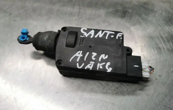 Hyundai Santa Fe Tailgate boot lock/latch motor 