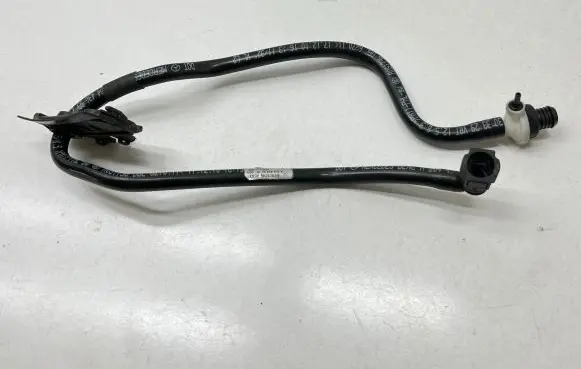 Mercedes-Benz C W204 Vacuum line/pipe/hose A2044303329 L23575CA