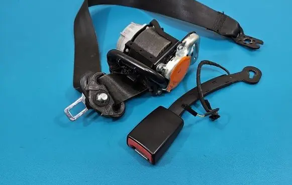 Skoda Octavia Mk3 (5E) Front seatbelt 5G4857755B IMPRK1587743