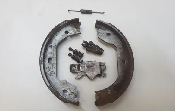 BMW 7 F01 F02 F03 F04 Handbrake/parking brake pads 6782692 678269287 01789