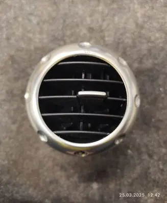 Audi TT Mk1 Dashboard side air vent grill/cover trim 8N0820901A 8N0820901