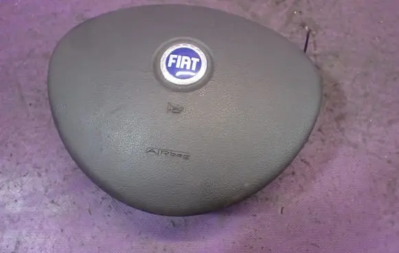 Fiat Punto (188) Steering wheel airbag 7353352420