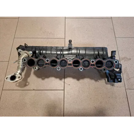 Hyundai i40 Intake manifold
