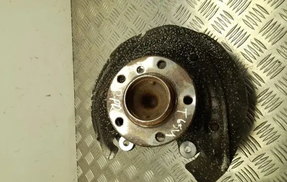 BMW 4 F36 Gran coupe Rear wheel hub 6858312