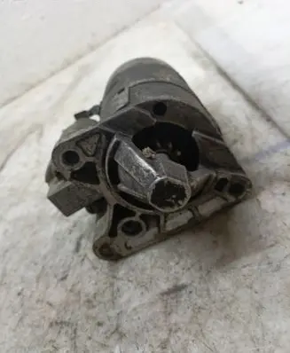 Renault Scenic I Starter motor M002T13281