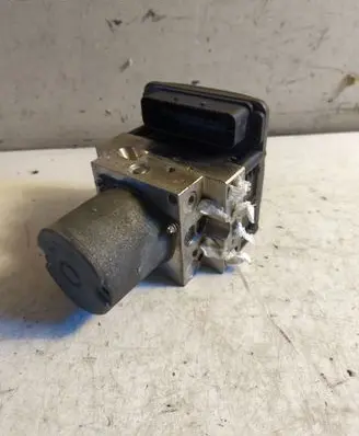 BMW 5 F10 F11 ABS Pump 6852808