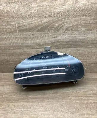 Mitsubishi Carisma Speedometer (instrument cluster) MR480266 OP0179001