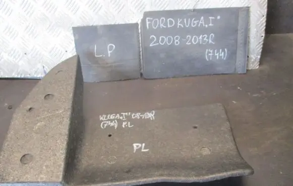 Ford Kuga I Voltmeter 