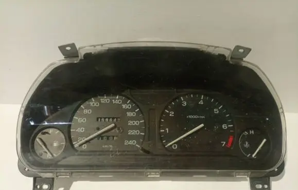 Subaru Legacy Speedometer (instrument cluster) 0182044
