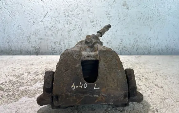Volvo S40 Front brake caliper