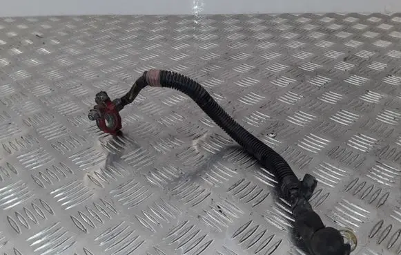 Nissan Primera Positive cable (battery)