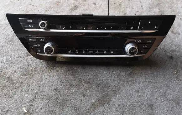 BMW 5 G30 G31 Climate control unit 11419110 7947869