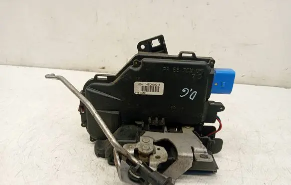 Audi A8 S8 D3 4E Rear door lock 4E0839016