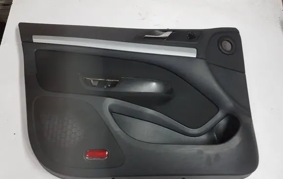 Skoda Octavia Mk2 (1Z) Front door card panel trim 