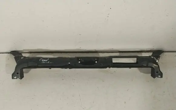 Top upper radiator support slam panel