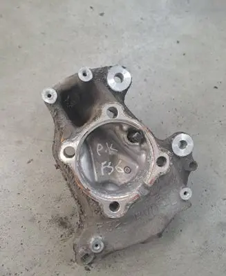 BMW 4 F36 Gran coupe Front wheel hub 19878810