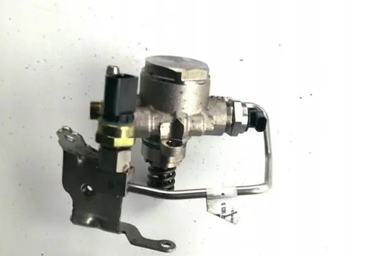 Audi A4 S4 B9 Fuel pump relay 06M127503S