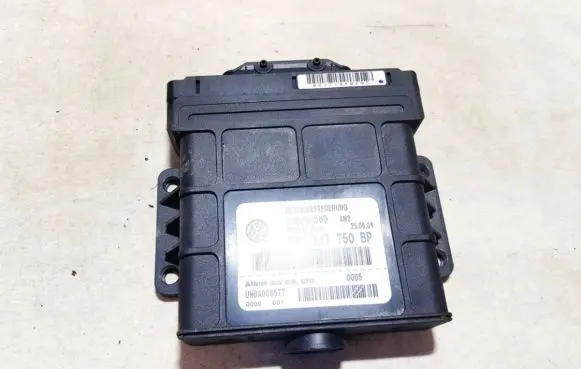Volkswagen Touareg I Gearbox control unit/module 09d927750bp unba006577