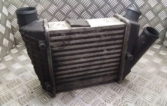Audi A3 S3 A3 Sportback 8P Intercooler radiator 8E0145806C