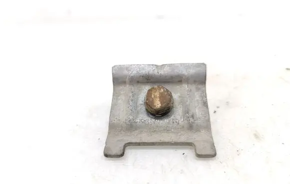 Battery bracket