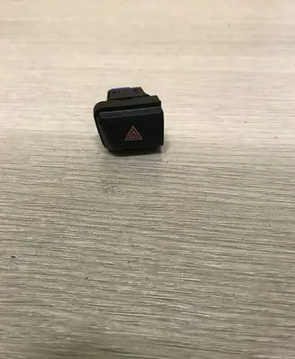 Peugeot 208 Hazard light switch