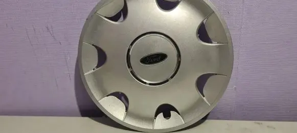 Ford Mondeo MK II R15 wheel hub/cap/trim 97BG1130BE