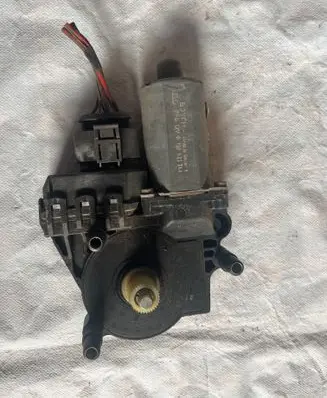 Audi A6 S6 C5 4B Rear door window regulator motor 0130821784