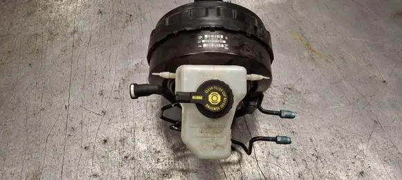 BMW X1 E84 Brake booster 6785646