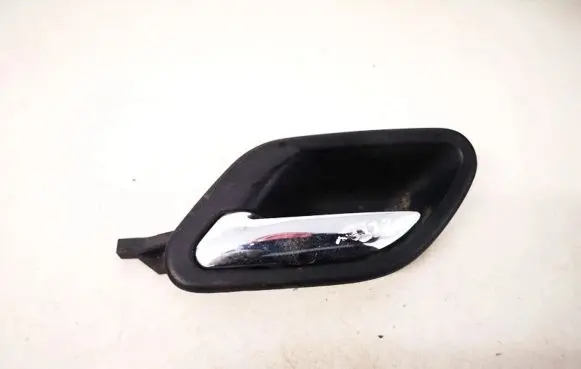 BMW 5 E39 Rear door interior handle 8226049