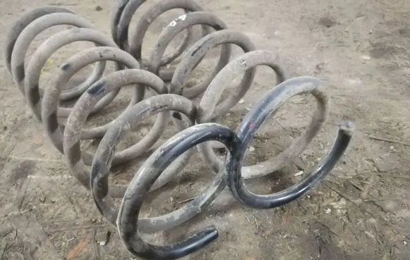 Ford Grand C-MAX Rear coil spring