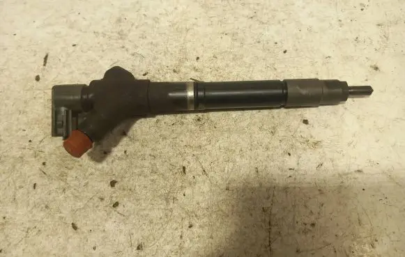 Toyota Avensis T270 Fuel injector