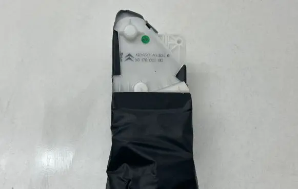 Peugeot Traveller Sliding door lock 9817800280 8630L6
