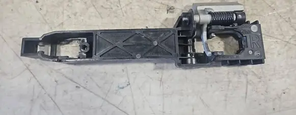 Front door exterior handle/bracket