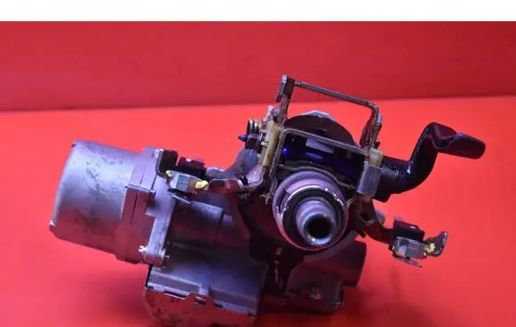 Opel Mokka Power steering pump 28139217