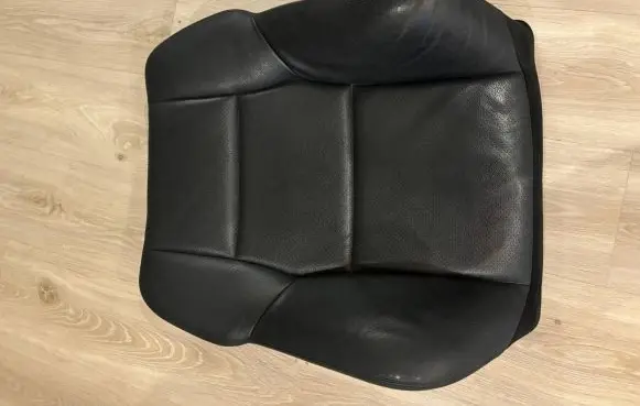 Mercedes-Benz C W203 Driver seat console base 2039101116 A2039101116
