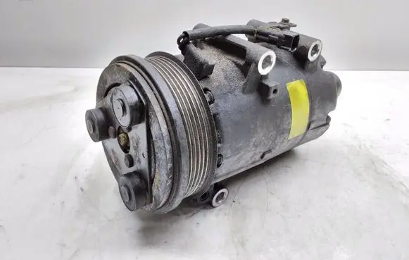 Ford Focus Air conditioning (A/C) compressor (pump) 