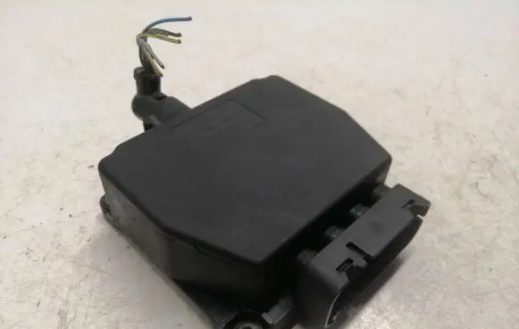 Volkswagen Touran I Turbo solenoid valve 6Q0906625