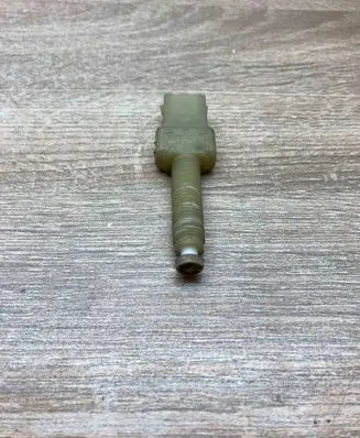 Audi 80 90 S2 B4 Brake pedal sensor switch 443945515