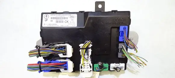 Ford Fiesta Central body control module AV1T-15K600-CK
