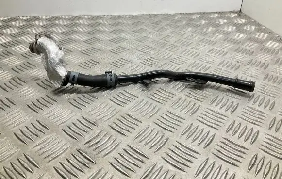 Audi A3 S3 8V Engine coolant pipe/hose 06K121085D