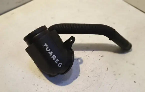 Volkswagen Touareg I Intake resonator HP001