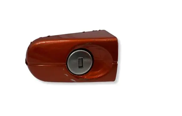 Ford Focus ST Coupe door lock (next to the handle) 